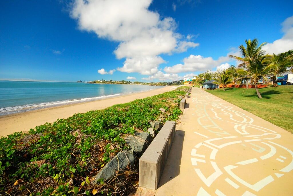 Yeppoon main beach activities